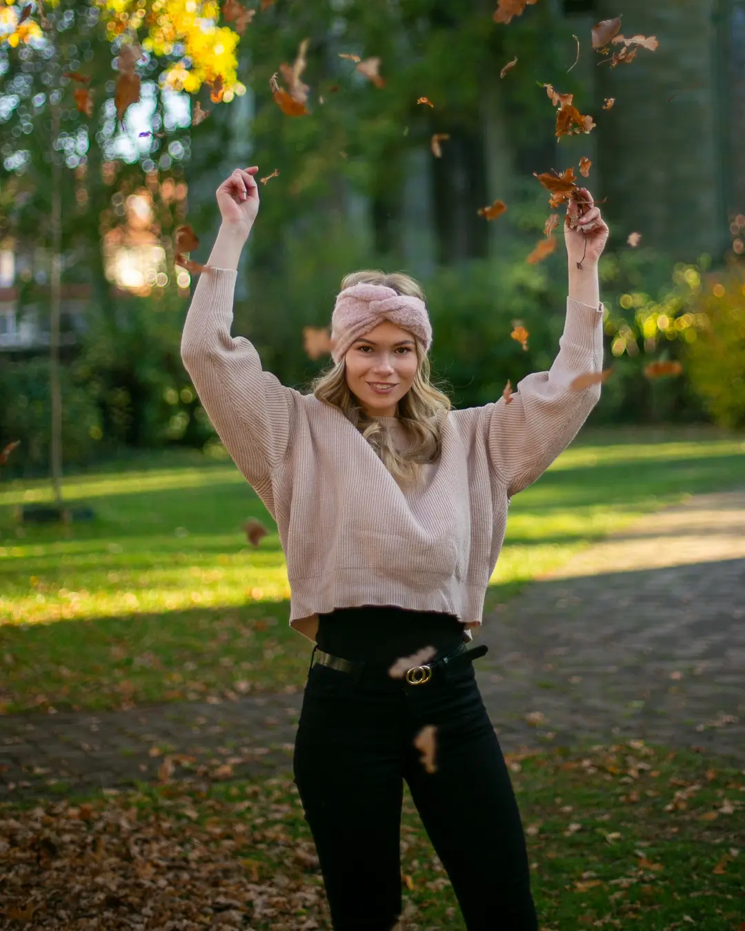 Rus porno xolamni sikdim